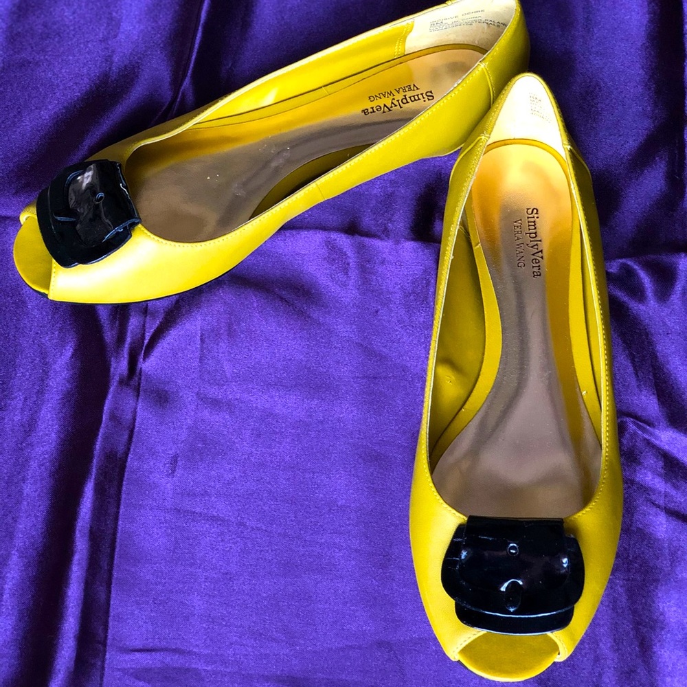 Simply Vera Incisive Ochre Peep Toe Buckle Flat